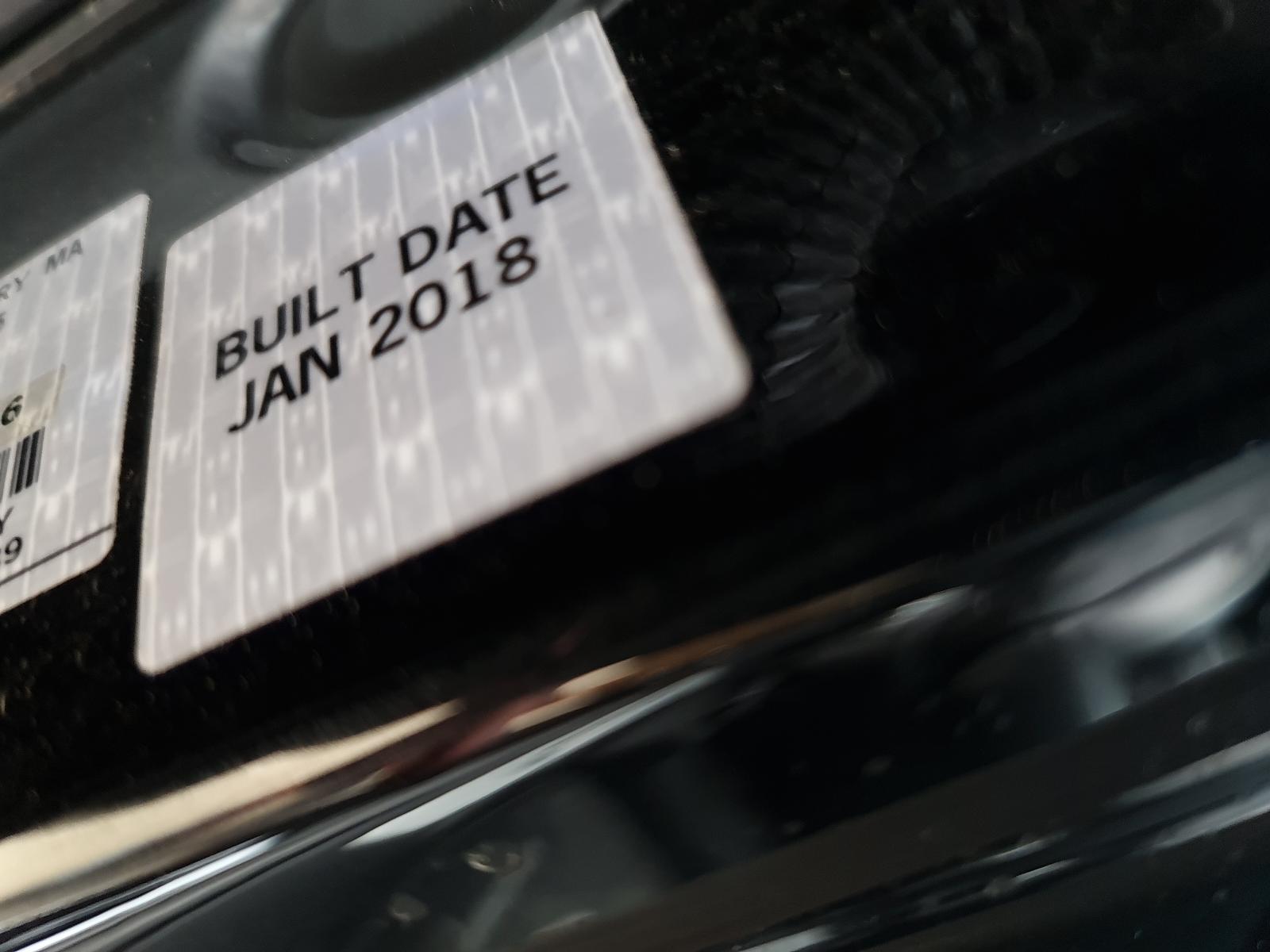 2018 Porsche Macan Trim Panel View Auto part Trim Panel Porsche Macan 2018