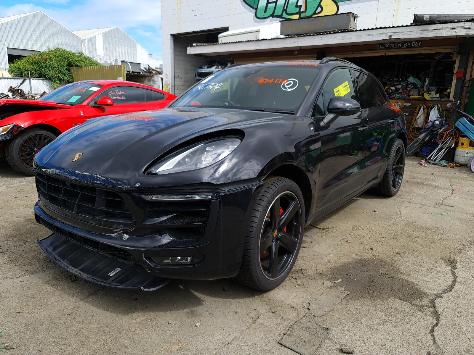 2018 Porsche Macan Trim Panel View Auto part Trim Panel Porsche Macan 2018