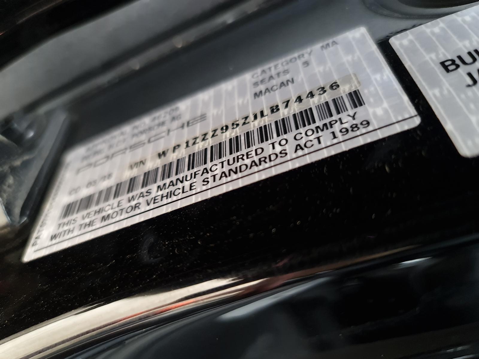 2018 Porsche Macan Trim Panel View Auto part Trim Panel Porsche Macan 2018