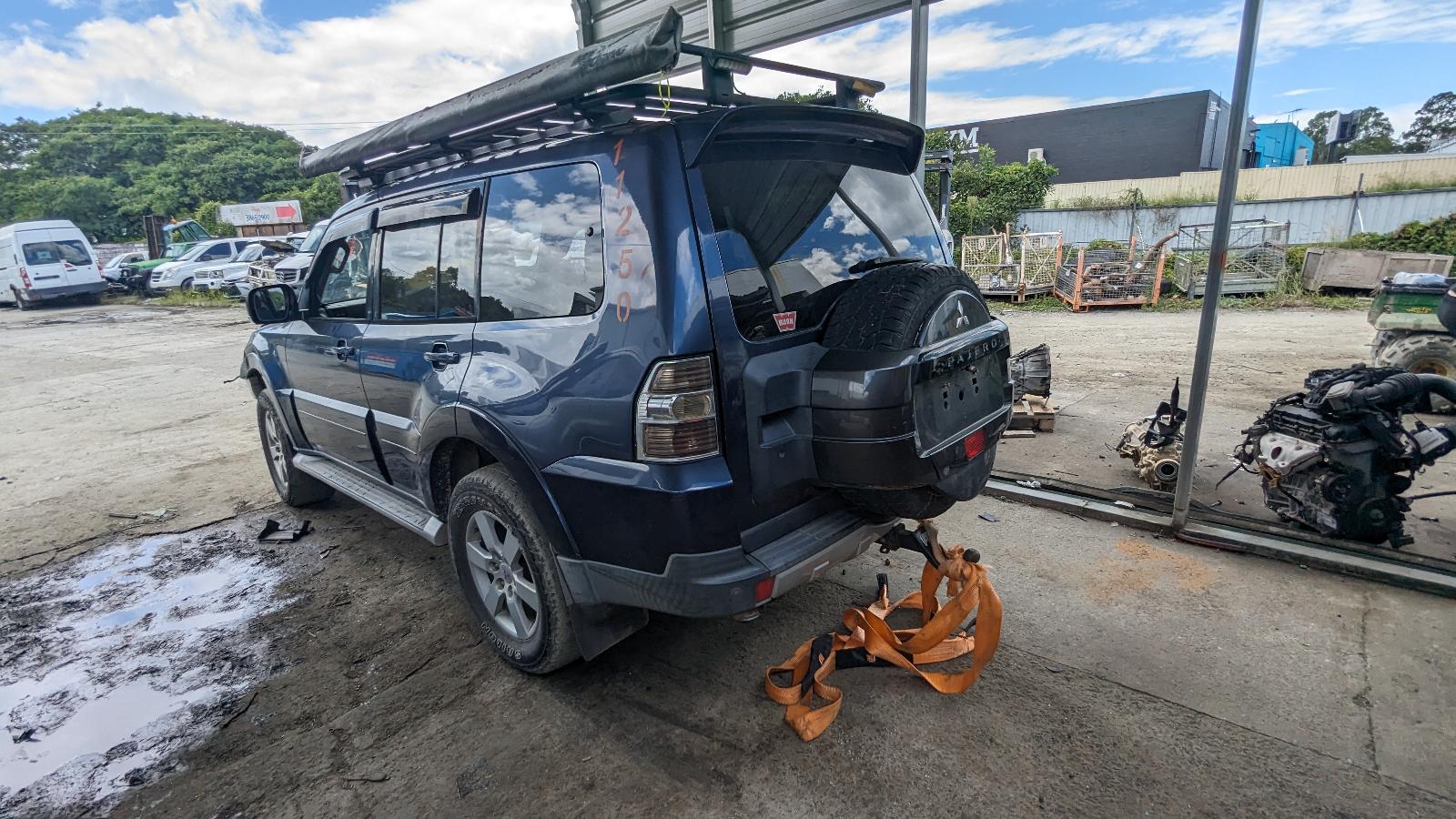 View Auto part Engine Mitsubishi Pajero 2007