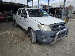 View Auto part 2nd Seat (Rear Seat) Toyota Hilux 2011