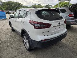 View Auto part Headrest Nissan Qashqai 2020