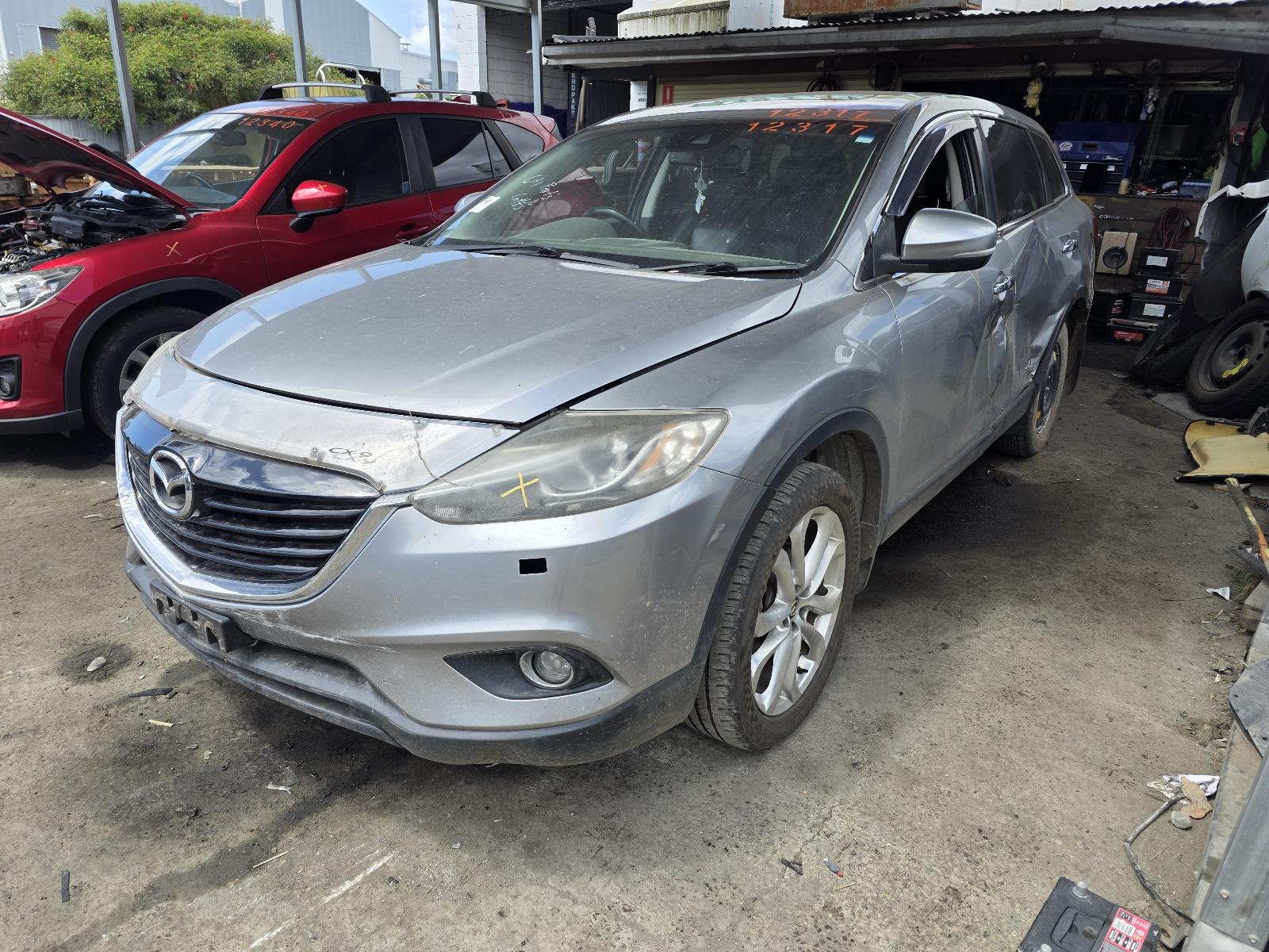 View Auto part Headrest Mazda Cx9 2013