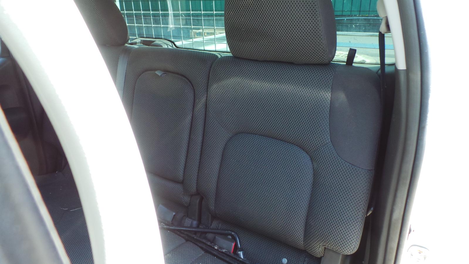 View Auto part Seatbelt/Stalk Nissan Navara 2006