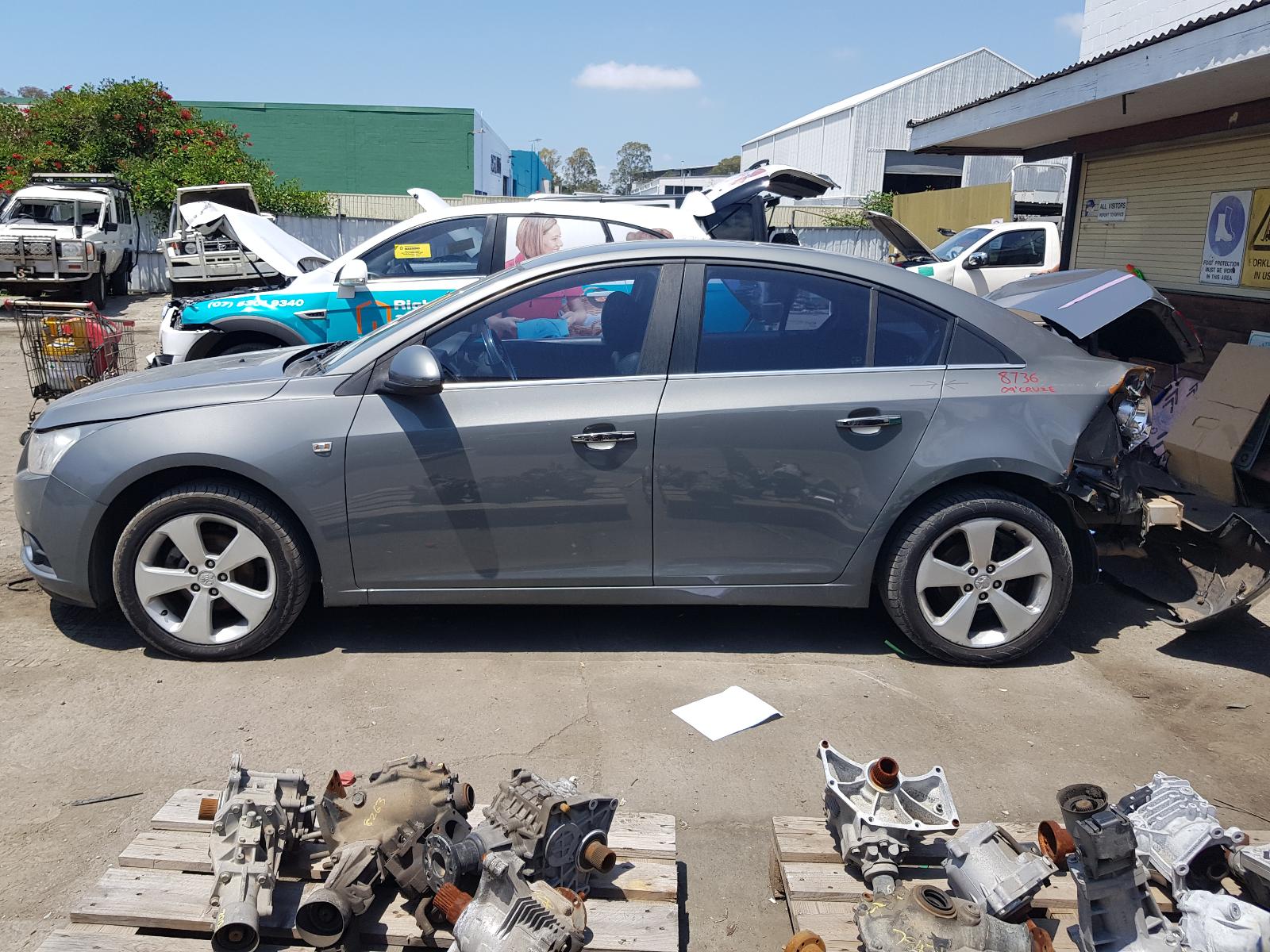 View Auto part Radio/Cd/Dvd/Sat/Tv Holden Cruze 2009
