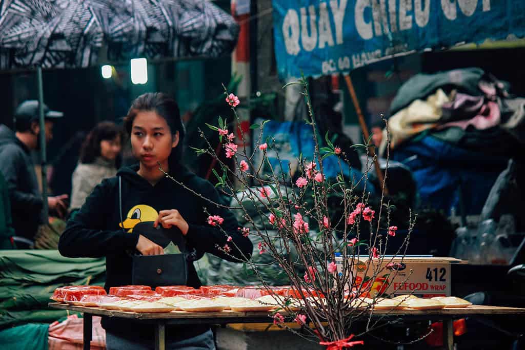 Cảm nhận nét bình dị của Tết Hà Nội trong buổi sớm tinh khôi - Traveloka Golocal 