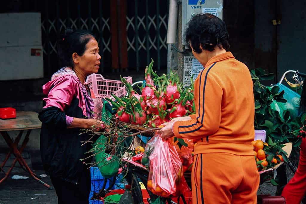 Cảm nhận nét bình dị của Tết Hà Nội trong buổi sớm tinh khôi - Traveloka Golocal 