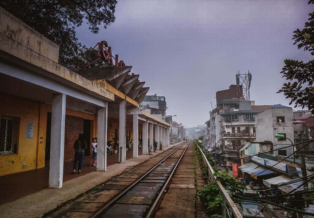 Đường sắt Hà Nội - địa điểm check-in cũ mà mới trong lòng thành phố - Traveloka Golocal 
