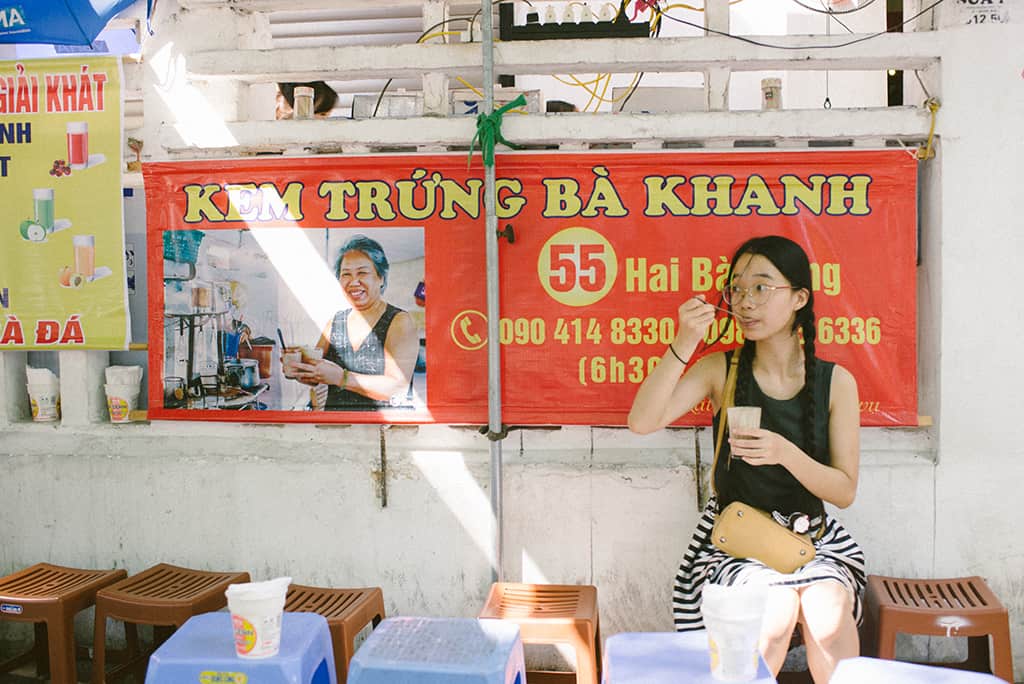 Kem trứng Bà Khanh - Quán cà phê vintage Hà Nội 