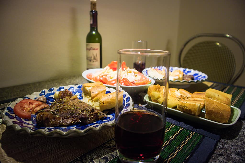 chung cư cũ hà nội-homestay le nid hà nội