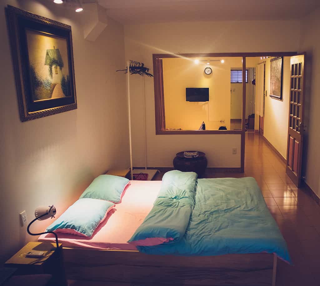 chung cư cũ hà nội-homestay le nid hà nội