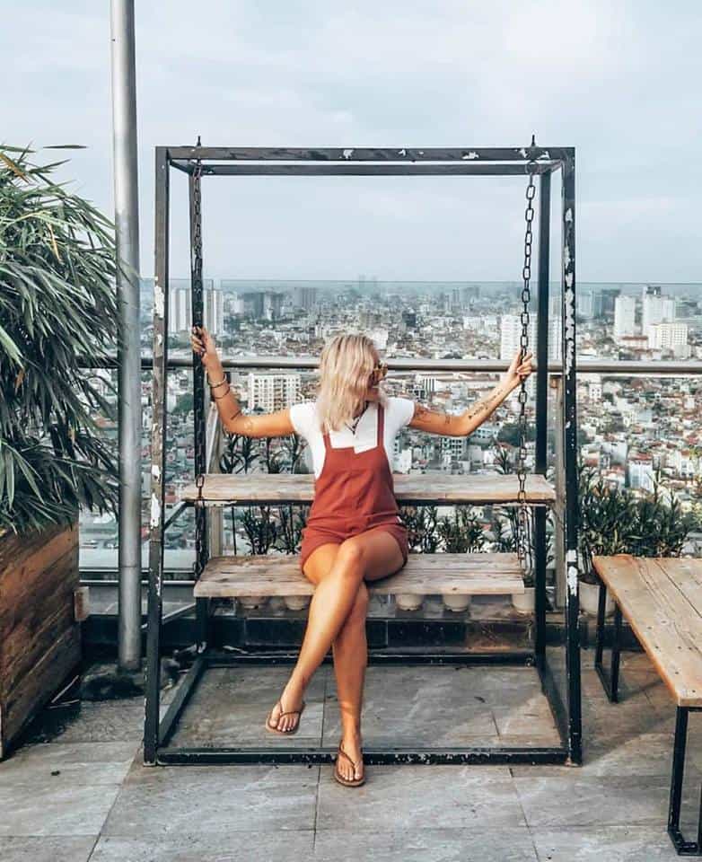 Trill Rooftop Café & Bistro - Quán cà phê đẹp Hà Nội