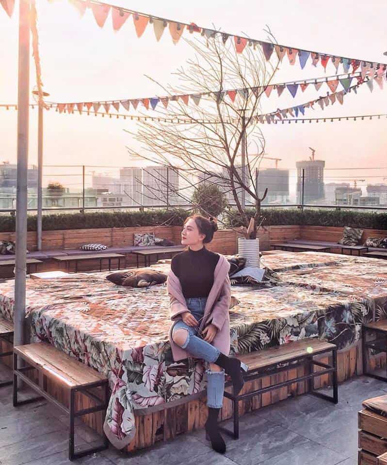 Trill Rooftop Café & Bistro - Quán cà phê đẹp Hà Nội