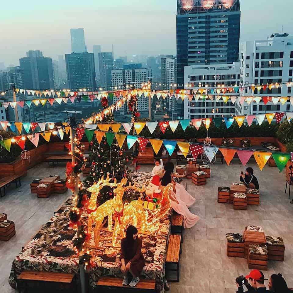 Trill Rooftop Café & Bistro - Quán cà phê đẹp Hà Nội