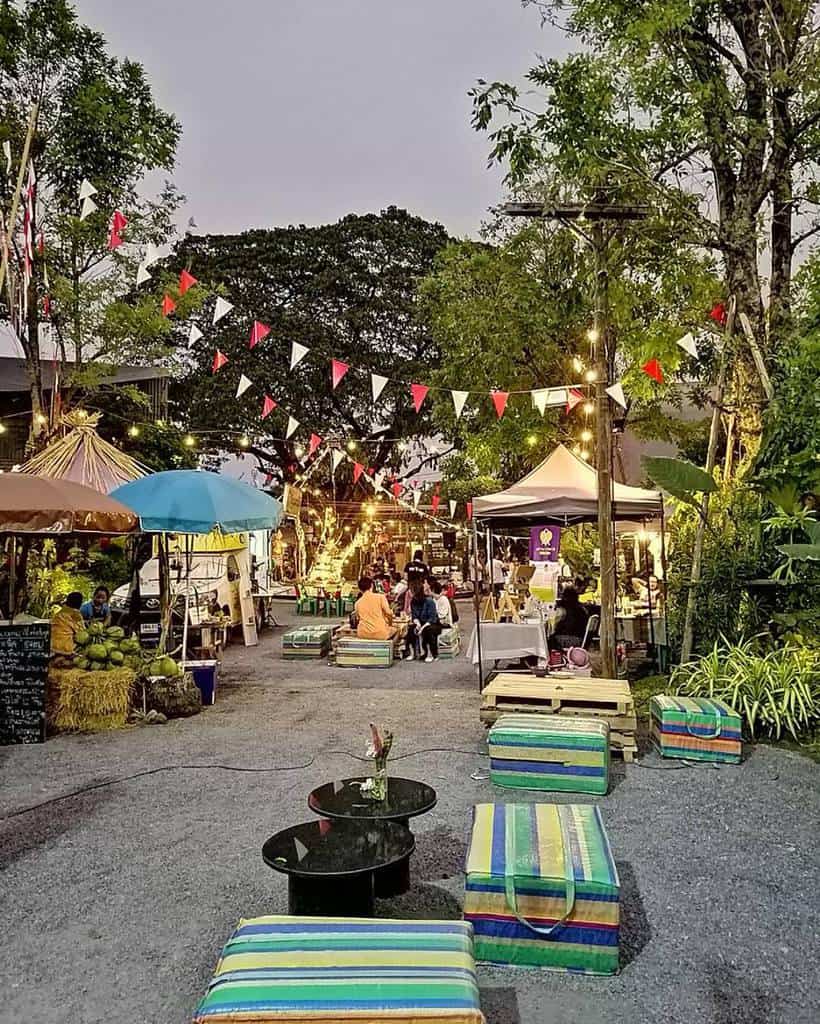 chợ đêm bangkok-Chang Chui Bangkok Plane Market