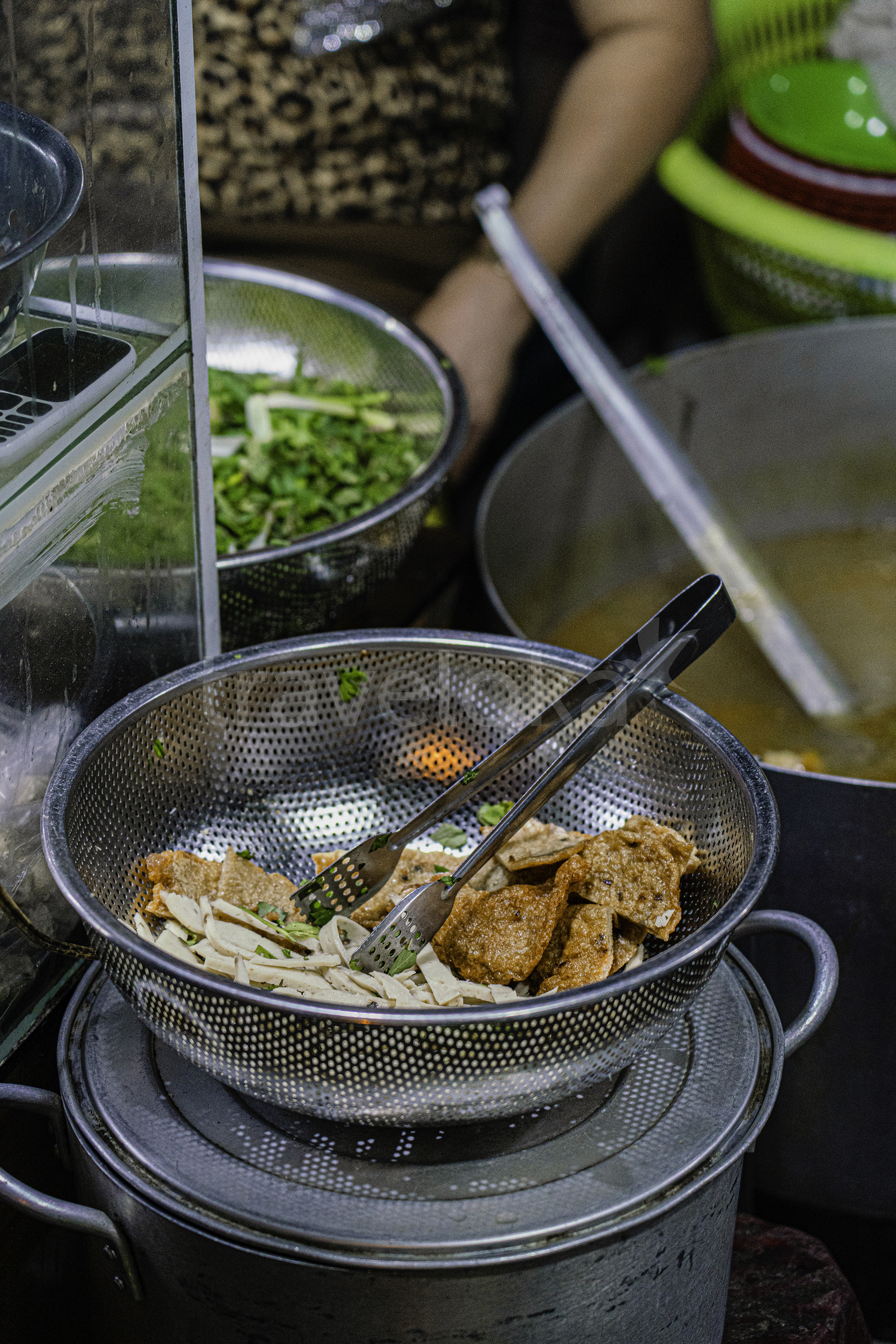 Cẩm nang du lịch Đà Nẵng - Chợ Cồn - Quán bánh canh Bà Bé