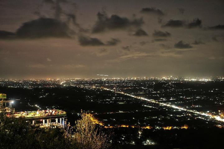 Wisata Malam di Jogja - Bukit Bintang