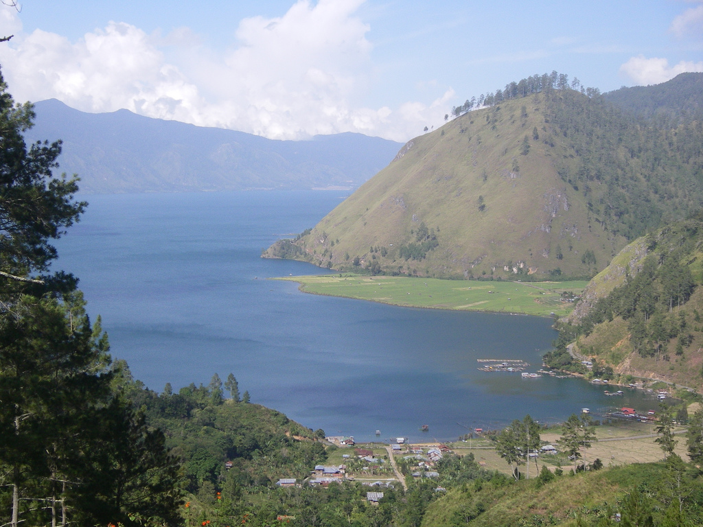 Danau Laut Tawar - Destinasi Wisata di Takengon