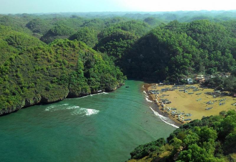Pantai Baron - Destinasi tempat wisata di Gunungkidul