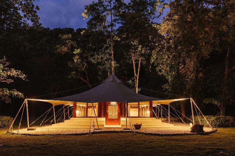 Amanwana - Tempat Glamping di Indonesia
