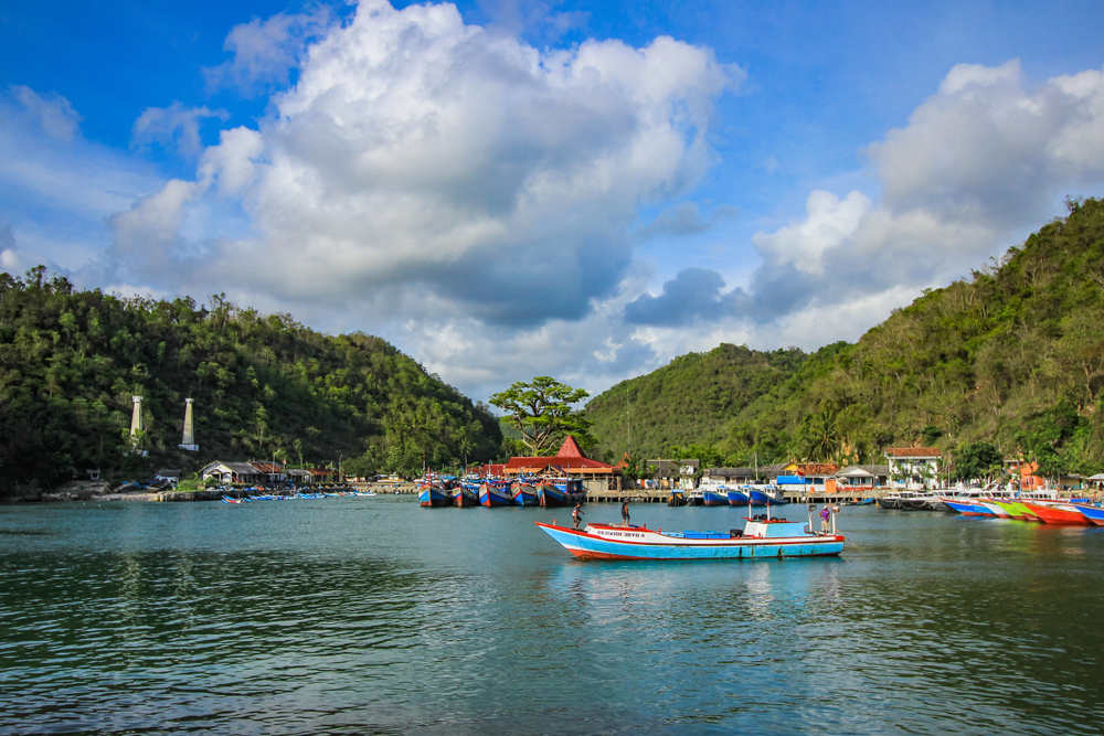 Destinasi Wisata Pantai Gunungkidul - Pantai Sadeng