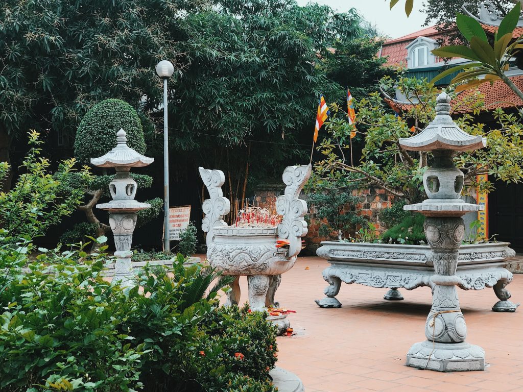 Thăng Long Tứ Trấn