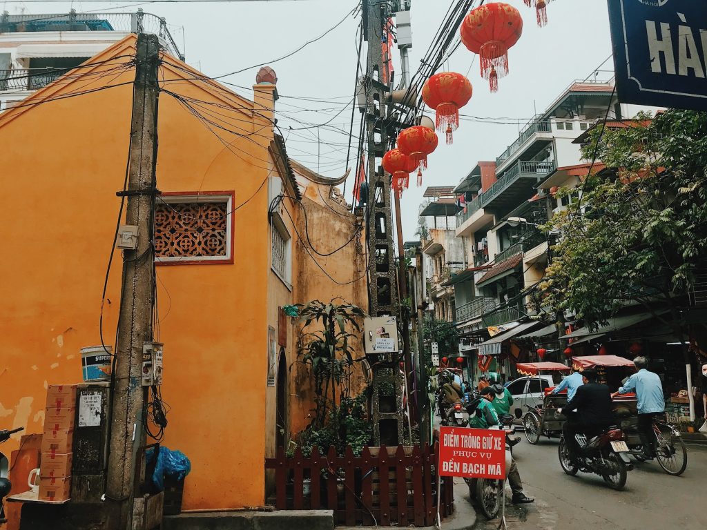 Thăng Long Tứ Trấn