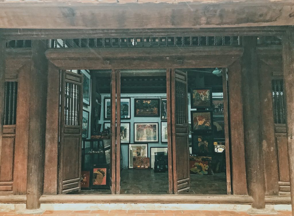 Thăng Long Tứ Trấn