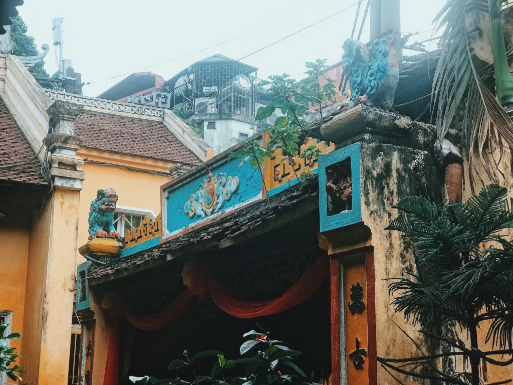 Thăng Long Tứ Trấn
