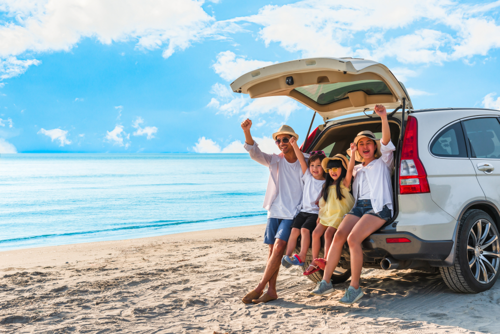 Piknik naik rental mobil