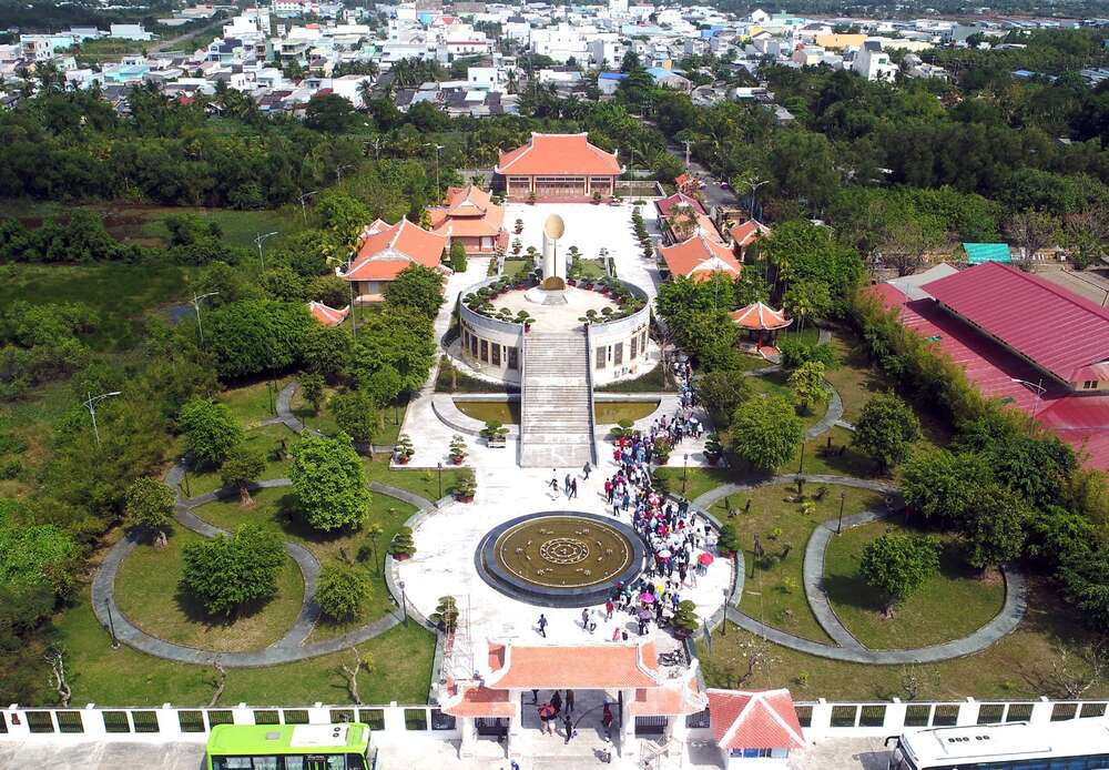 Khu lưu niệm nhạc sĩ Cao Văn Lầu