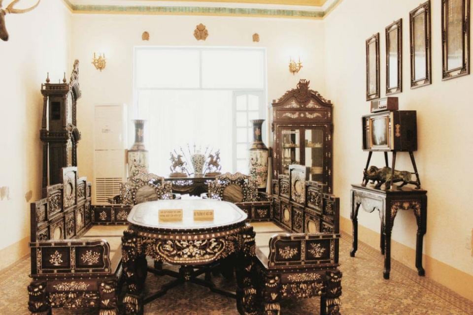 Nội thất nhà công tử Bạc Liêu