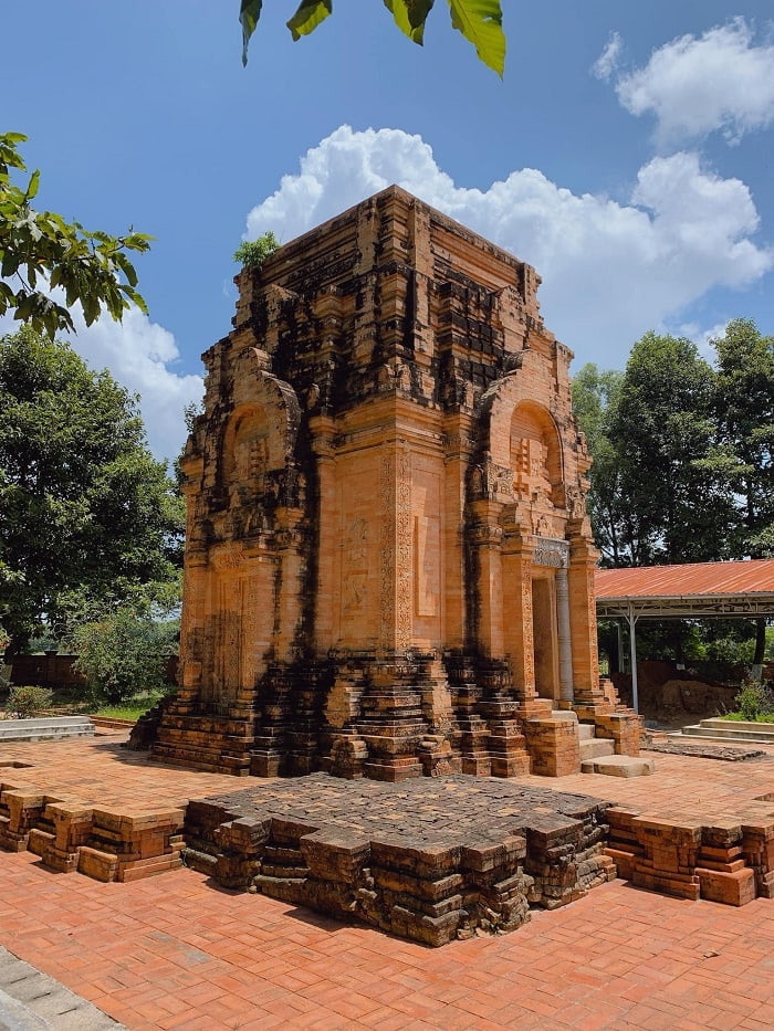 Tháp Chót Mạt mang vẻ đẹp cổ xưa