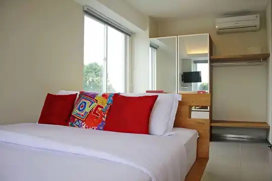 Vila di Jakarta dengan Kolam Renang Pribadi - The Loji Patra Kuningan