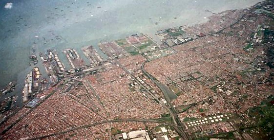 Pelabuhan Terbesar di Indonesia - Pelabuhan Tanjung Priok