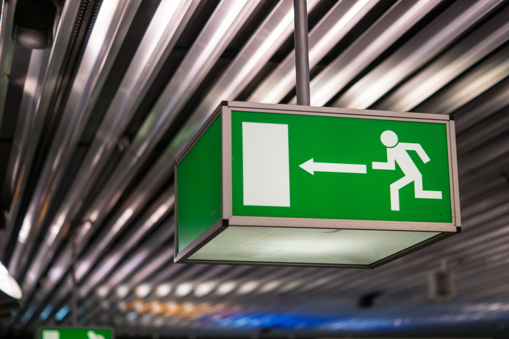 Jalur evakuasi kereta api