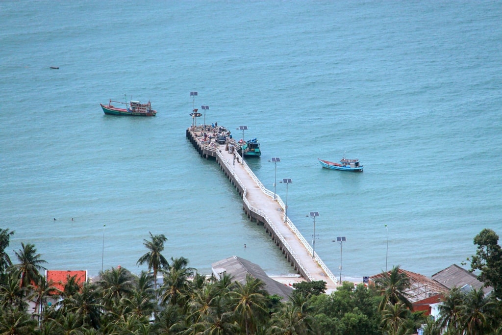 Cầu cảng Bãi Nhà