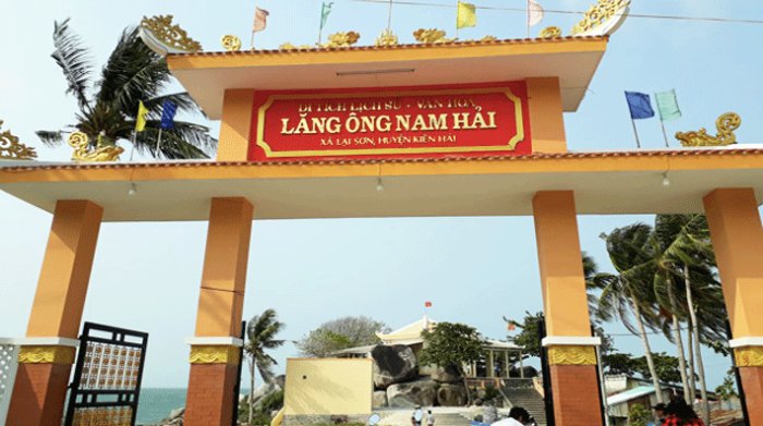 Dinh Ông Nam Hải