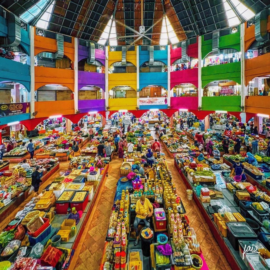 Pasar Siti Khadijah - Tempat Menarik di Kelantan