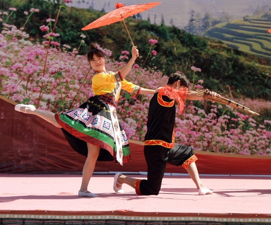 Lễ hội hoa Tam giác mạch