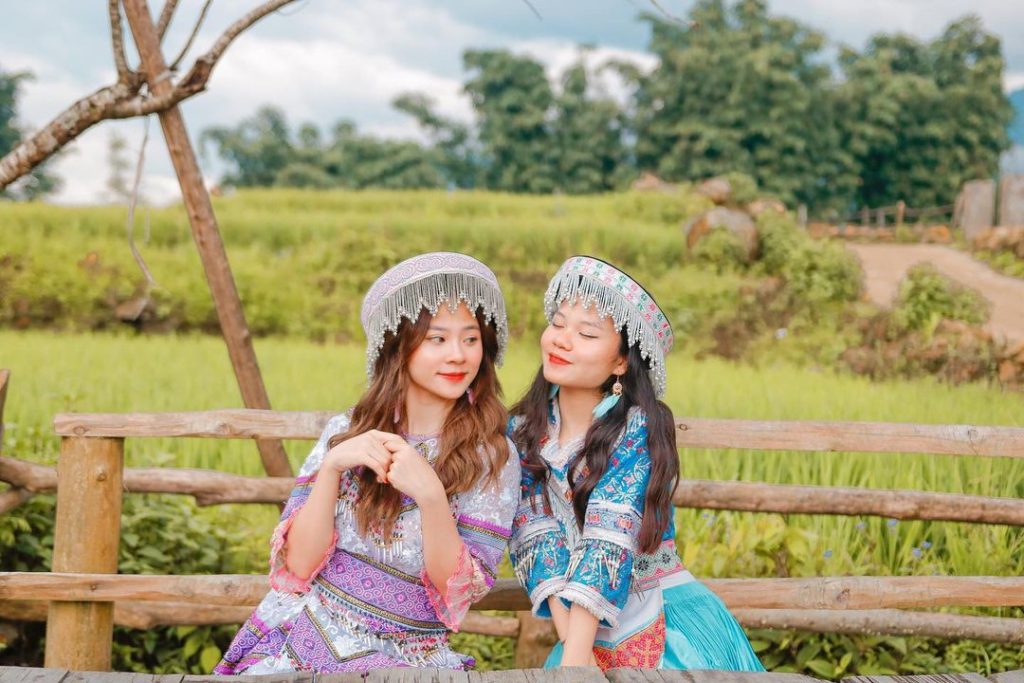 Trang phục truyền thống của đồng bào H'mông