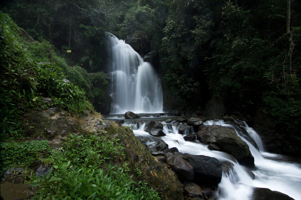 Curug Cipamingkis di Bogor