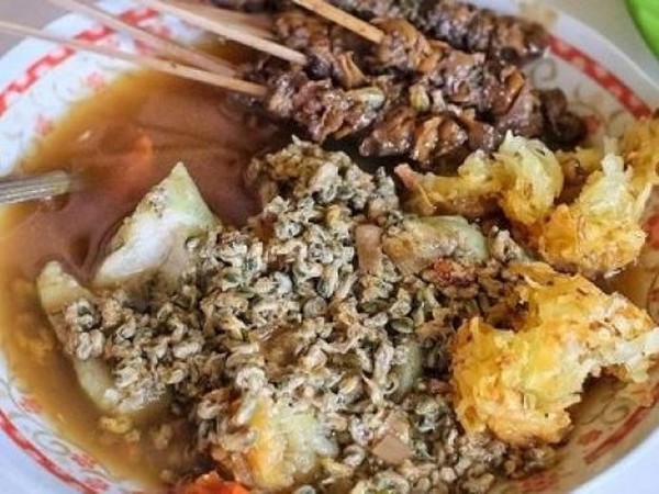 Lontong Kupang Makanan Khas Sidoarjo