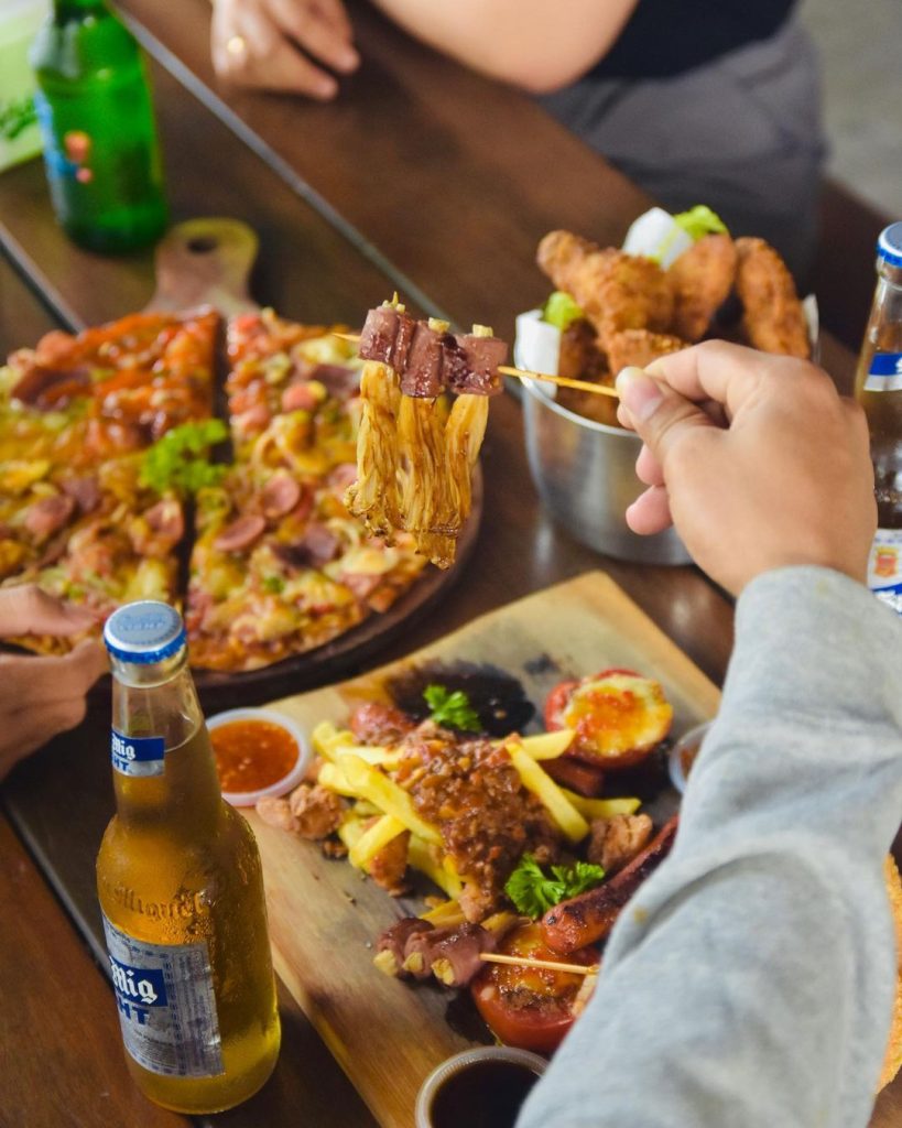 Roasteree Cafe & Roastery - Cafe in Batam