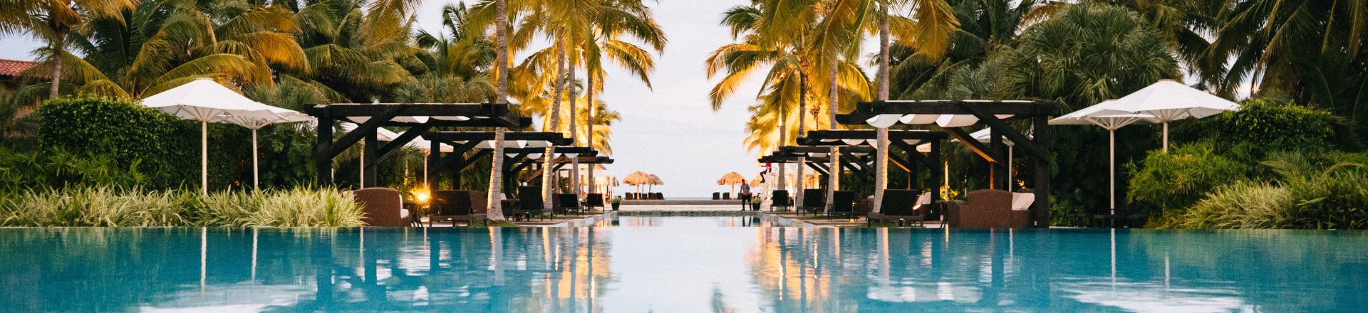 Khách Sạn Ở Nha Trang Có Bãi Biển Riêng tốt trên Traveloka