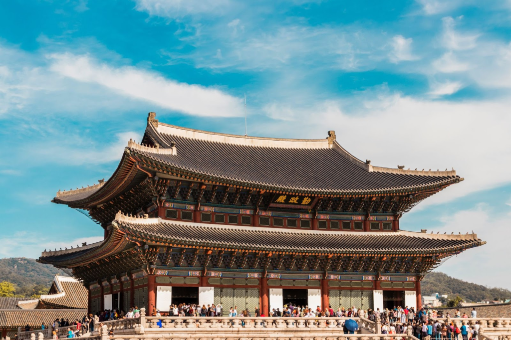 คยองบกกุง (Gyeongbokgung Palace)