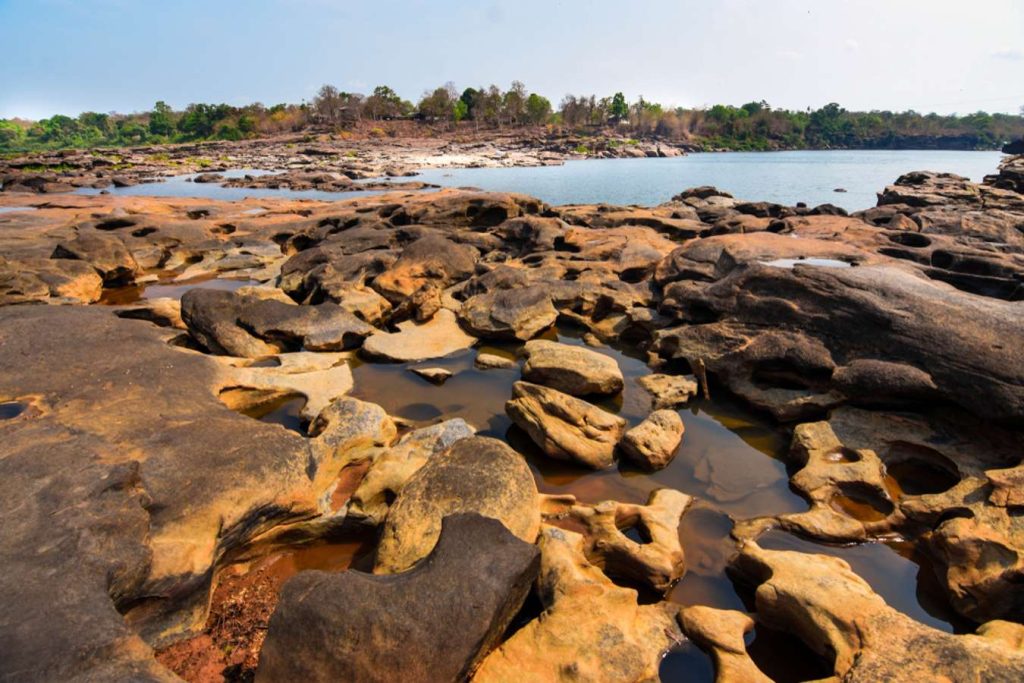 ที่เที่ยวอุบลราชธานี อุทยานแห่งชาติดงหินกอง