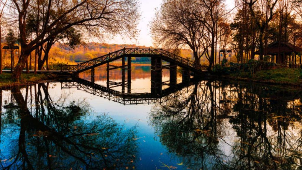 West Lake