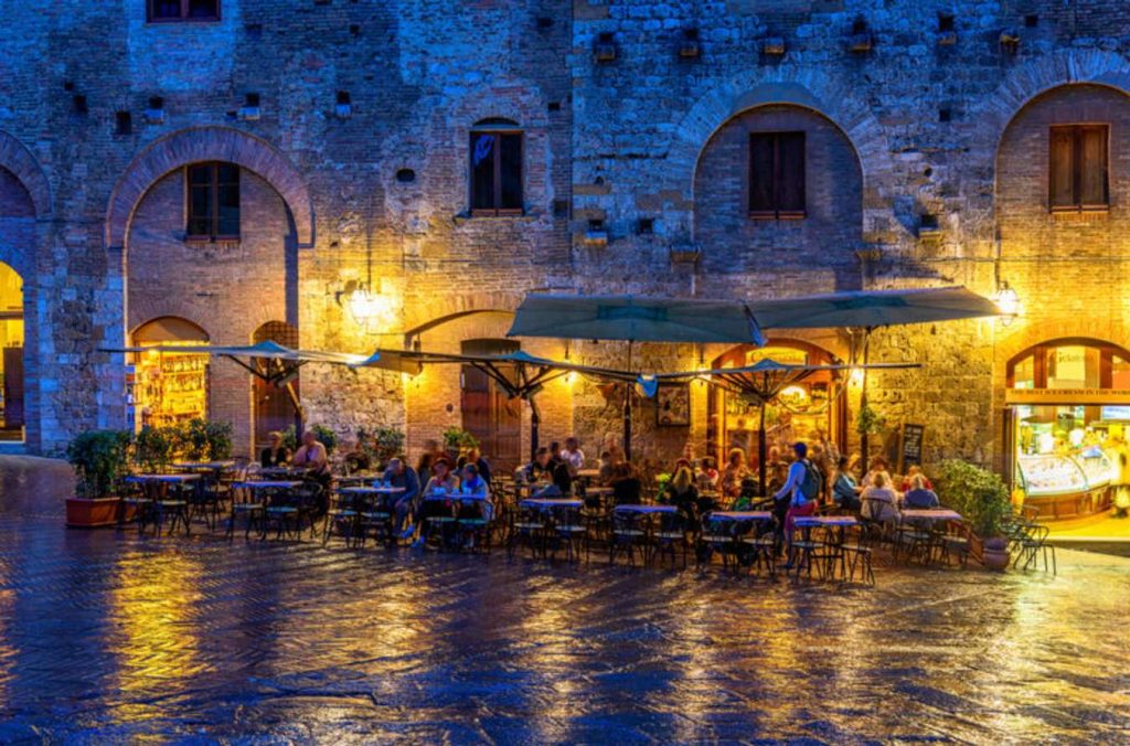 ประเทศอิตาลี