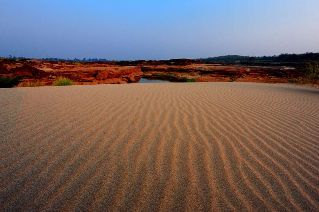 ที่เที่ยวอุบล หาดหงส์